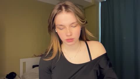 Bella online show from March 2026 11:03:01 AM