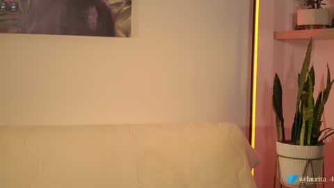 Snapshot of laurita_4 chatting on June 2026 01:39:02 PM laurita_4 online show from June 2026 01:39:02 PM