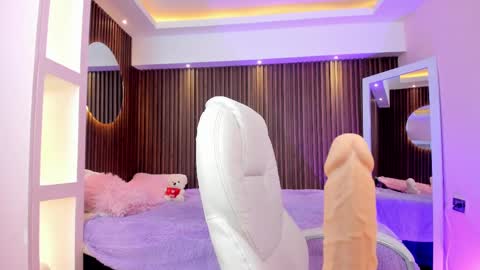 Lau Roberts online show from March 2025 06:47:02 AM