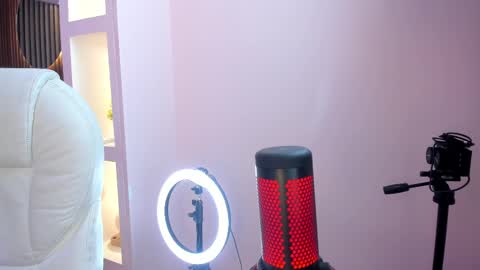 Lau Roberts online show from March 2025 06:59:02 AM