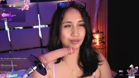 Lau Roberts online show from April 2026 06:19:01 AM