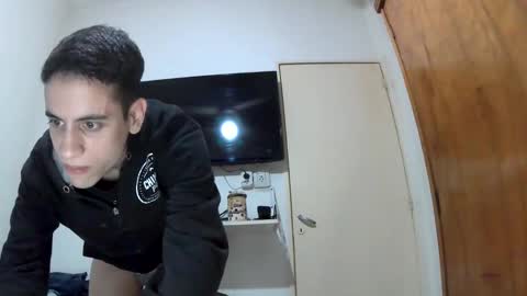 Lautaro online show from December 2024 06:09:02 AM