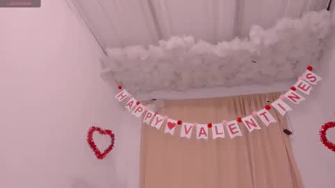 Snapshot of lauu_g chatting on February 2025 06:54:01 AM Lauu G online show from February 2025 06:54:01 AM