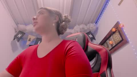 Snapshot of lauu_g chatting on October 2025 02:54:02 AM Lauu G online show from October 2025 02:54:02 AM