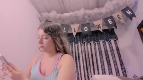 Snapshot of lauu_g chatting on October 2025 09:42:02 AM Lauu G online show from October 2025 09:42:02 AM