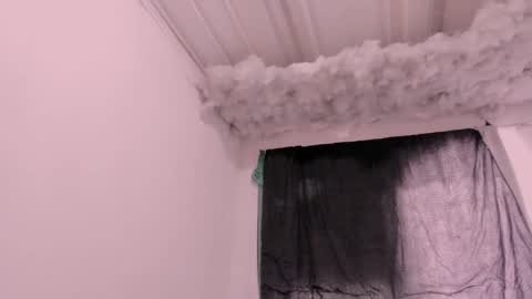 Snapshot of lauu_g chatting on November 2025 11:34:01 AM Lauu G online show from November 2025 11:34:01 AM