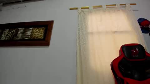 Lauu G online show from March 2026 01:18:02 PM