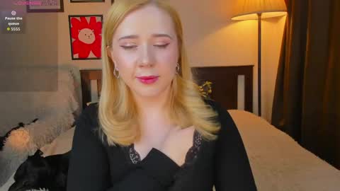 Snapshot of lavender_tender chatting on May 2026 05:57:01 AM Lav online show from May 2026 05:57:01 AM