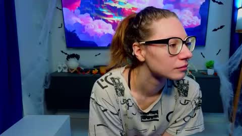 Snapshot of laveniadevoss chatting on November 2025 06:25:02 AM Gloria online show from November 2025 06:25:02 AM