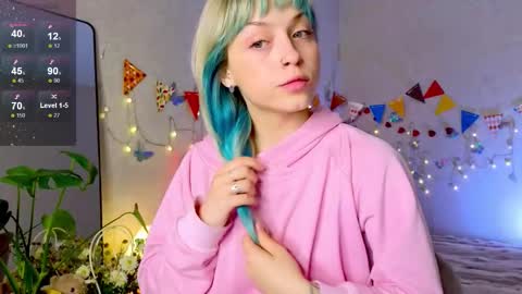 Snapshot of lavenly chatting on October 2025 06:52:01 AM Melissa online show from October 2025 06:52:01 AM