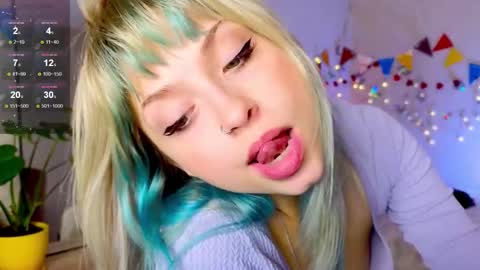 Snapshot of lavenly chatting on October 2025 08:56:02 AM Melissa online show from October 2025 08:56:02 AM