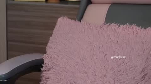 Snapshot of laviah chatting on March 2025 01:25:02 AM Mara online show from March 2025 01:25:02 AM