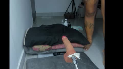 lawrenhills online show from March 2026 11:31:02 PM