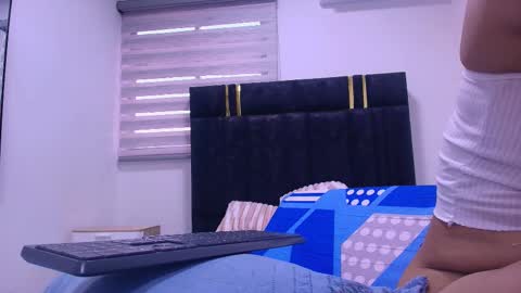 Lay Madison  online show from February 2026 07:15:01 PM