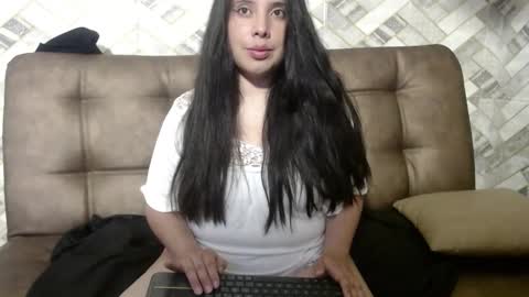 Laya seduce online show from January 2026 12:10:02 PM