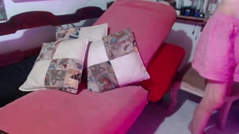 Snapshot of laye19 chatting on December 2024 02:47:01 AM Laye19 online show from December 2024 02:47:01 AM