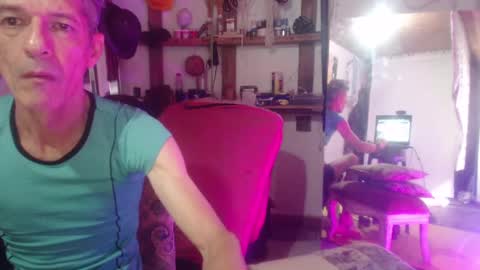 Snapshot of laye19 chatting on January 2025 01:58:01 PM Laye19 online show from January 2025 01:58:01 PM