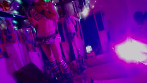 Snapshot of laye19 chatting on February 2025 01:55:01 AM Laye19 online show from February 2025 01:55:01 AM