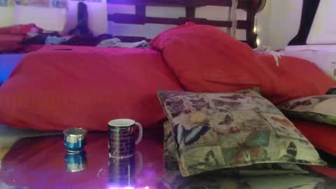 Snapshot of laye19 chatting on March 2025 03:37:02 PM Laye19 online show from March 2025 03:37:02 PM