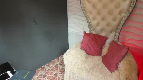 Snapshot of layla_707 chatting on May 2026 07:52:01 PM Layla online show from May 2026 07:52:01 PM