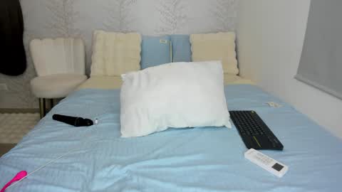 Layla Vanegas online show from January 2025 09:26:02 PM