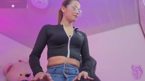 laylafoxy_tay online show from November 2025 03:39:02 AM