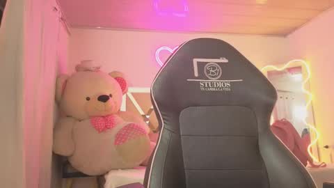 laylafoxy_tay online show from January 2026 03:10:01 AM