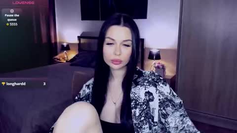 laylagreat online show from December 2025 05:51:02 PM