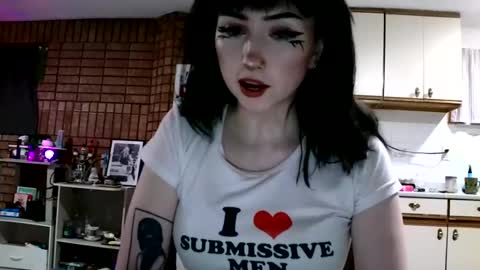 Snapshot of laylakills chatting on March 2025 02:39:02 AM Layla Kills online show from March 2025 02:39:02 AM