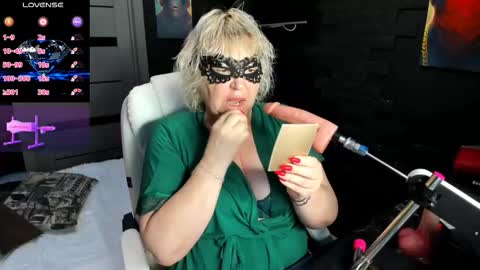 Snapshot of laylalaylamilf chatting on October 2025 03:10:02 AM laylalaylamilf online show from October 2025 03:10:02 AM