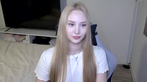 LaylaPretty001 online show from March 2026 05:24:01 AM