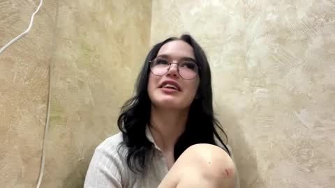 Luna online show from March 2026 05:51:02 PM