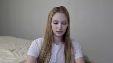 Laylla001 online show from December 2024 10:50:02 AM