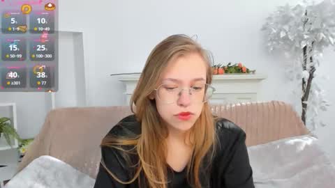 layriantavee online show from September 2025 06:02:02 AM