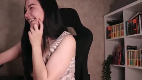 Lisa online show from October 2025 04:18:02 AM