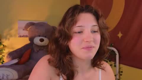 Lea online show from March 2025 07:54:01 PM