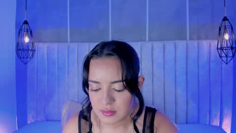    online show from September 2025 06:44:02 PM