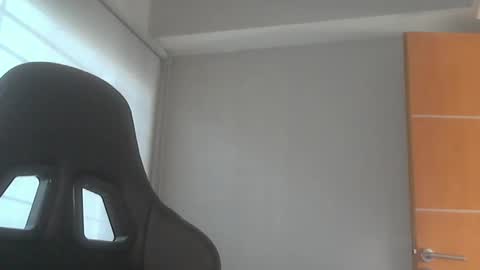 Snapshot of leabateria chatting on November 2025 07:45:02 PM leowolf online show from November 2025 07:45:02 PM