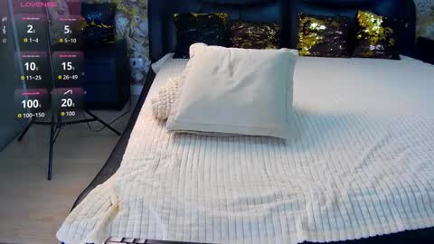 Emma online show from October 2025 11:21:02 AM