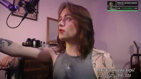 leah_lust_ online show from October 2025 05:46:01 PM