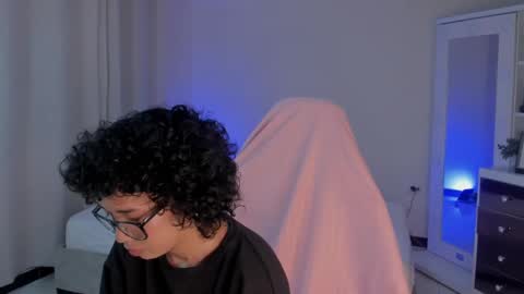 Snapshot of leahaltomm chatting on February 2025 10:48:02 AM leahaltomm online show from February 2025 10:48:02 AM