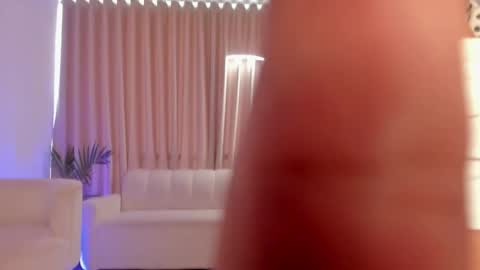 Snapshot of leahaltomm chatting on September 2025 07:59:01 PM leahaltomm online show from September 2025 07:59:01 PM