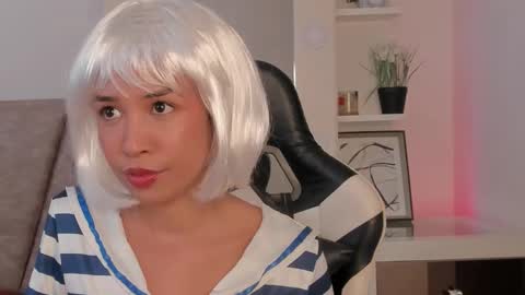 Snapshot of leahaltomm chatting on October 2025 07:16:02 PM leahaltomm online show from October 2025 07:16:02 PM