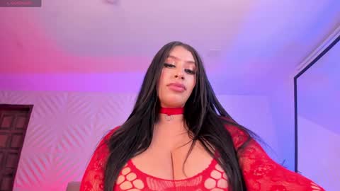 Snapshot of leahlombardi_ chatting on May 2026 04:07:02 AM leahlombardi_ online show from May 2026 04:07:02 AM