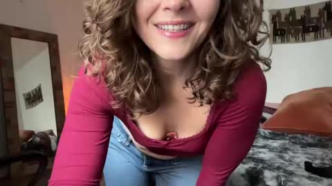 Leah Sparkles online show from November 2025 05:45:02 PM