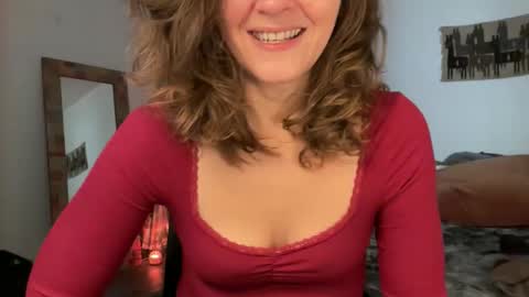 Leah Sparkles online show from December 2025 02:21:01 PM