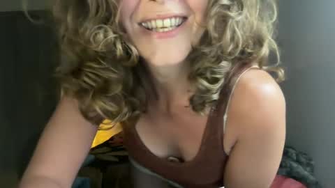 Leah Sparkles online show from July 2026 04:28:02 AM