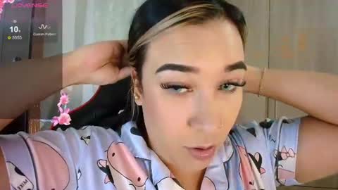 Snapshot of leahtemptation chatting on June 2026 12:03:02 AM leah online show from June 2026 12:03:02 AM