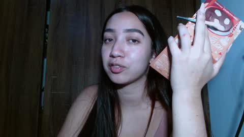 Snapshot of leanaalhub chatting on January 2025 04:06:01 AM leanaalhub online show from January 2025 04:06:01 AM