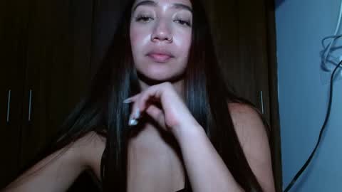 Snapshot of leanaalhub chatting on January 2025 05:58:01 AM leanaalhub online show from January 2025 05:58:01 AM